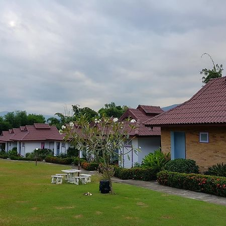 Отель Mae Klang Banyen Hill Чиангмай Экстерьер фото